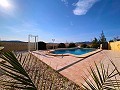 Schönes Landhaus mit Pool in Pinoso in Daft on Spain 