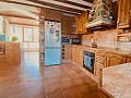 Grande et belle maison dans un hameau à Yecla in Daft on Spain 