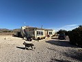 Villa with Pool in Caudete in Daft on Spain 