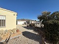 Villa with Pool in Caudete in Daft on Spain 
