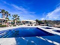 Charmante Villa met Zomerse Keuken en Gastenhuis op 15 Minuten van het Strand in Daft on Spain 
