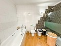 Charmante Villa met Zomerse Keuken en Gastenhuis op 15 Minuten van het Strand in Daft on Spain 