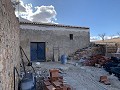 Bodega réformée avec 4 chambres, 3 salles de bains et piscine in Daft on Spain 