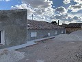 Bodega réformée avec 4 chambres, 3 salles de bains et piscine in Daft on Spain 