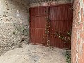 Höhlenhaus zum Renovieren mit Pool in Stadtnähe in Daft on Spain 
