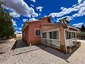 Magnifica villa con piscina en Hondon De Los Frailes in Daft on Spain 