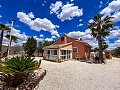 Magnifica villa con piscina en Hondon De Los Frailes in Daft on Spain 