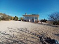 Preciosa villa de 3 dormitorios y 2 baños en Canada del Trigo in Daft on Spain 