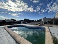 Erstaunliches modernes Herrenhaus in Yecla in Daft on Spain 
