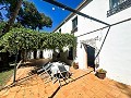 Belle maison de campagne avec piscine à Almansa in Daft on Spain 