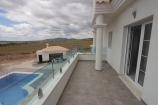 4-Bett-Luxus-Neubauvilla mit Grundstück und Pool in Daft on Spain 