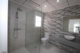 4-Bett-Luxus-Neubauvilla mit Grundstück und Pool in Daft on Spain 
