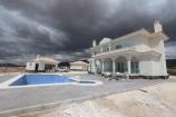 4-Bett-Luxus-Neubauvilla mit Grundstück und Pool in Daft on Spain 