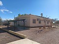 Schöne Villa mit 3 Schlafzimmern und 2 Bädern in Aspe in Daft on Spain 