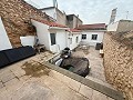Schönes renoviertes Stadthaus mit 4 Schlafzimmern und 2 Bädern in Pinoso in Daft on Spain 