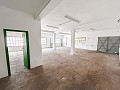 Groot renovatieproject met commerciële optie en 2 appartementen in Daft on Spain 