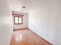 Groot renovatieproject met commerciële optie en 2 appartementen in Daft on Spain 