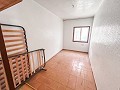 Groot renovatieproject met commerciële optie en 2 appartementen in Daft on Spain 