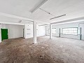 Groot renovatieproject met commerciële optie en 2 appartementen in Daft on Spain 