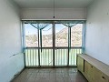 Groot renovatieproject met commerciële optie en 2 appartementen in Daft on Spain 