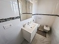 Klaar nu, wow-factor villa met zwembad, gastenverblijf en bar! in Daft on Spain 