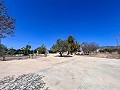 Stunning 4 Bed 2 Bath Villa in Daft on Spain 