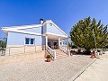 Stunning 4 Bed 2 Bath Villa in Daft on Spain 