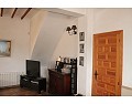Schönes Landhaus mit 5 Schlafzimmern und 4/5 Bädern in Raspay. in Daft on Spain 