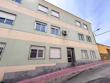 Appartement met 3 slaapkamers en garage in Monovar