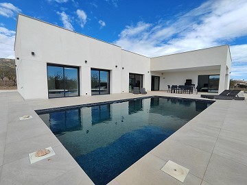 Lovely 3 bed 2 Bath New Build Villa in Pinoso