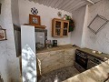 Preciosa villa de 5 dormitorios y 1 baño cerca de la ciudad de Sax in Daft on Spain 