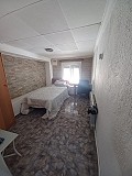 Preciosa villa de 5 dormitorios y 1 baño cerca de la ciudad de Sax in Daft on Spain 