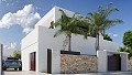 Moderne villa met 3 slaapkamers, 3 badkamers en zwembad in Daft on Spain 