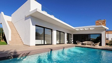 Elegante villa de nueva construcción de 3 dormitorios en Quesada
