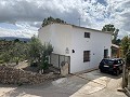 Fantastisches Landhaus mit 4 Schlafzimmern und 20.000 m2 Grundstück in Daft on Spain 