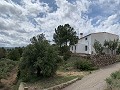 Fantastisches Landhaus mit 4 Schlafzimmern und 20.000 m2 Grundstück in Daft on Spain 