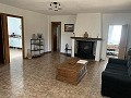 Fantastisches Landhaus mit 4 Schlafzimmern und 20.000 m2 Grundstück in Daft on Spain 