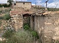 Casa para reformar con 3 dormitorios y espacio para piscina. in Daft on Spain 
