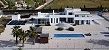 Bezugsfertige moderne Villa mit 5 Schlafzimmern in Sax, Alicante in Daft on Spain 