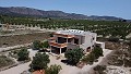 Schitterende, 70% afgewerkte nieuwbouwvilla met 7 slaapkamers en 4 badkamers te koop in Salinas. in Daft on Spain 