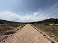 Schitterende, 70% afgewerkte nieuwbouwvilla met 7 slaapkamers en 4 badkamers te koop in Salinas. in Daft on Spain 