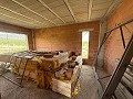 Schitterende, 70% afgewerkte nieuwbouwvilla met 7 slaapkamers en 4 badkamers te koop in Salinas. in Daft on Spain 