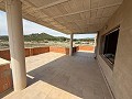 Schitterende, 70% afgewerkte nieuwbouwvilla met 7 slaapkamers en 4 badkamers te koop in Salinas. in Daft on Spain 