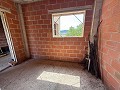 Schitterende, 70% afgewerkte nieuwbouwvilla met 7 slaapkamers en 4 badkamers te koop in Salinas. in Daft on Spain 