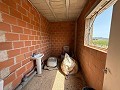 Schitterende, 70% afgewerkte nieuwbouwvilla met 7 slaapkamers en 4 badkamers te koop in Salinas. in Daft on Spain 