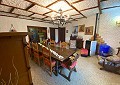 Atemberaubende traditionelle Villa mit 5 Schlafzimmern und 2 Bädern in 140.000 m2 Waldgebiet in Sax in Daft on Spain 
