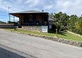 Atemberaubende traditionelle Villa mit 5 Schlafzimmern und 2 Bädern in 140.000 m2 Waldgebiet in Sax in Daft on Spain 