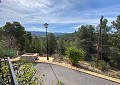 Atemberaubende traditionelle Villa mit 5 Schlafzimmern und 2 Bädern in 140.000 m2 Waldgebiet in Sax in Daft on Spain 
