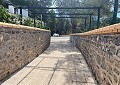 Atemberaubende traditionelle Villa mit 5 Schlafzimmern und 2 Bädern in 140.000 m2 Waldgebiet in Sax in Daft on Spain 