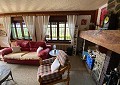 Atemberaubende traditionelle Villa mit 5 Schlafzimmern und 2 Bädern in 140.000 m2 Waldgebiet in Sax in Daft on Spain 
